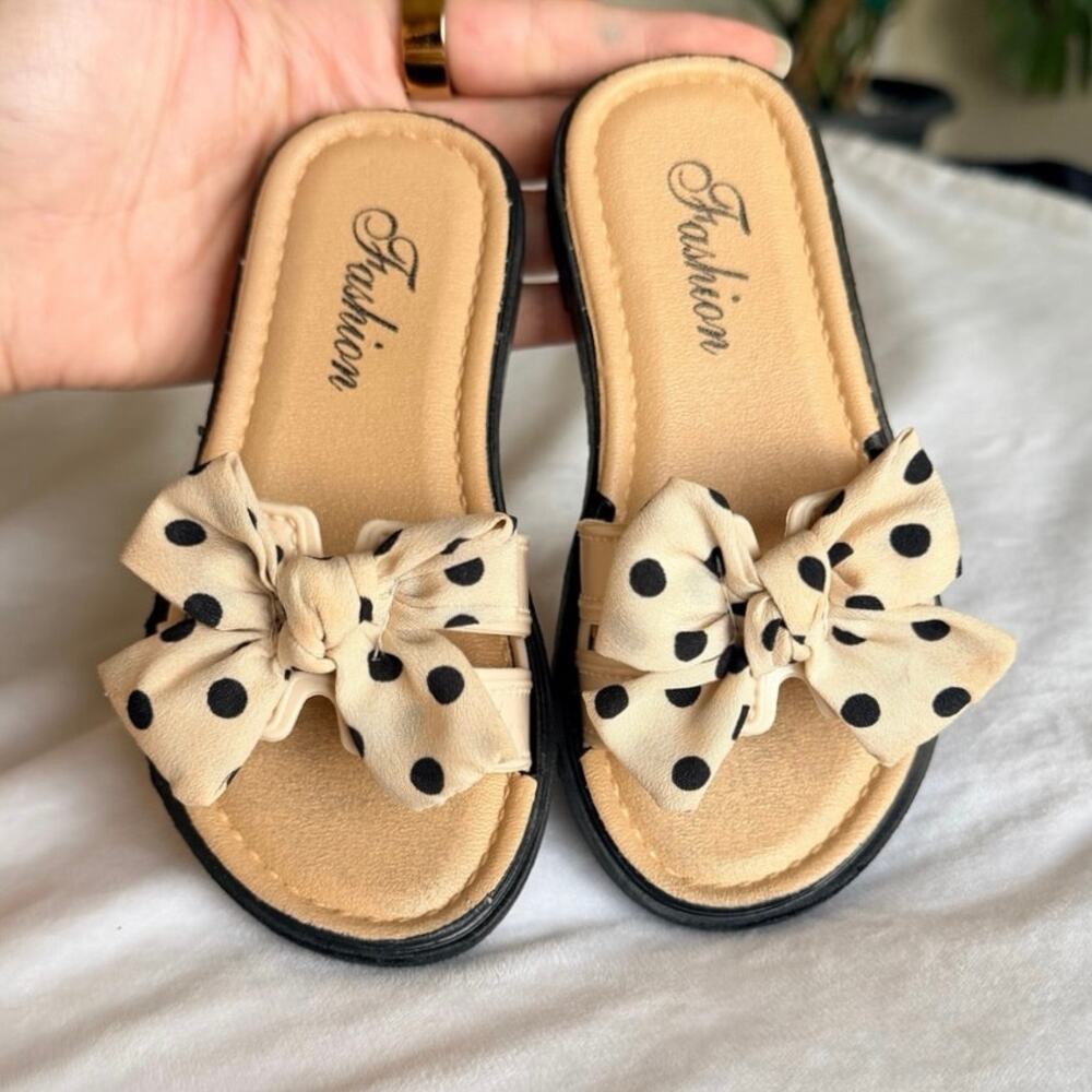 Polka Dot bow sandals Toddler Girls size 7.5-8
